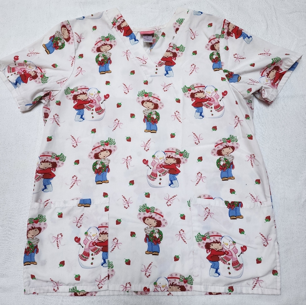 Vintage Strawberry Shortcake Christmas Candy Cane Scrub Top M/L